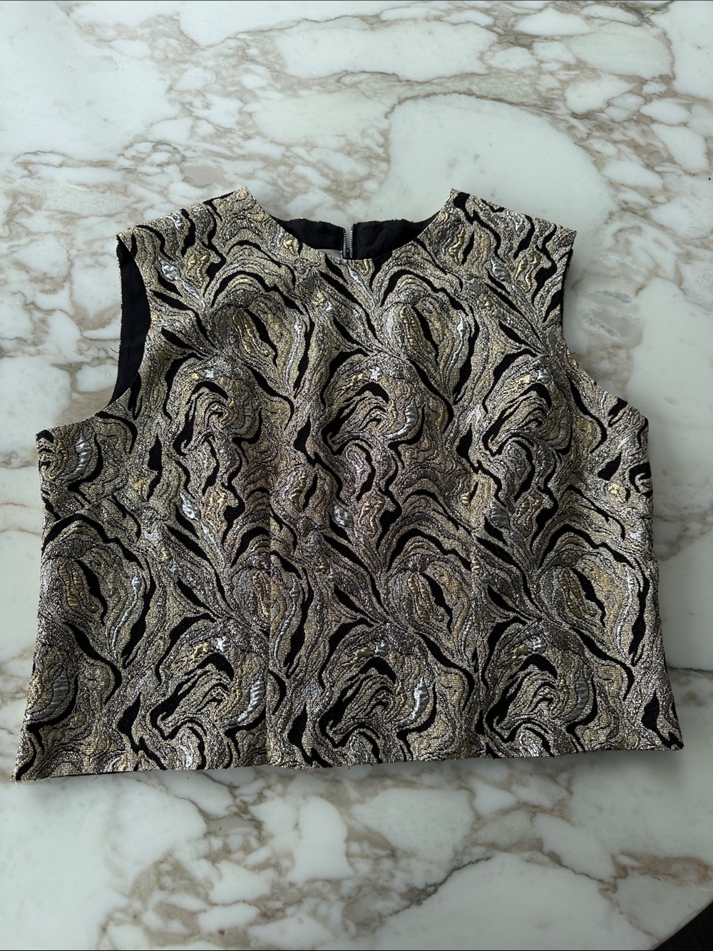 Metallic Brocade Sleeveless Crop Top - Gold & Black